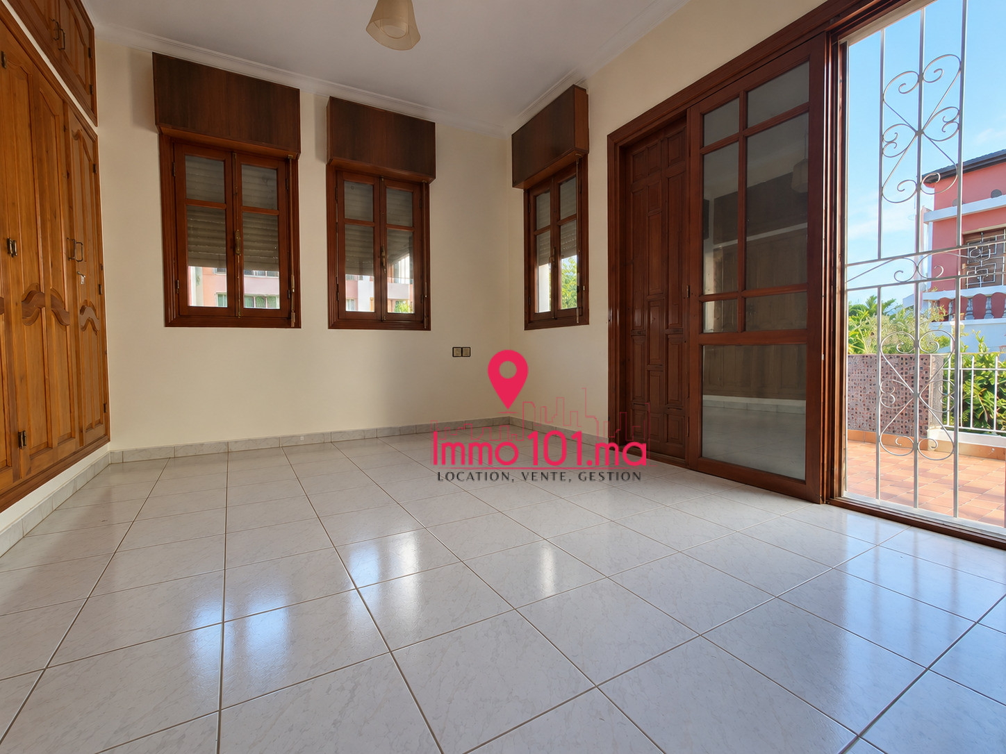 Villa à vendre à Guich Oudaya AYV2593